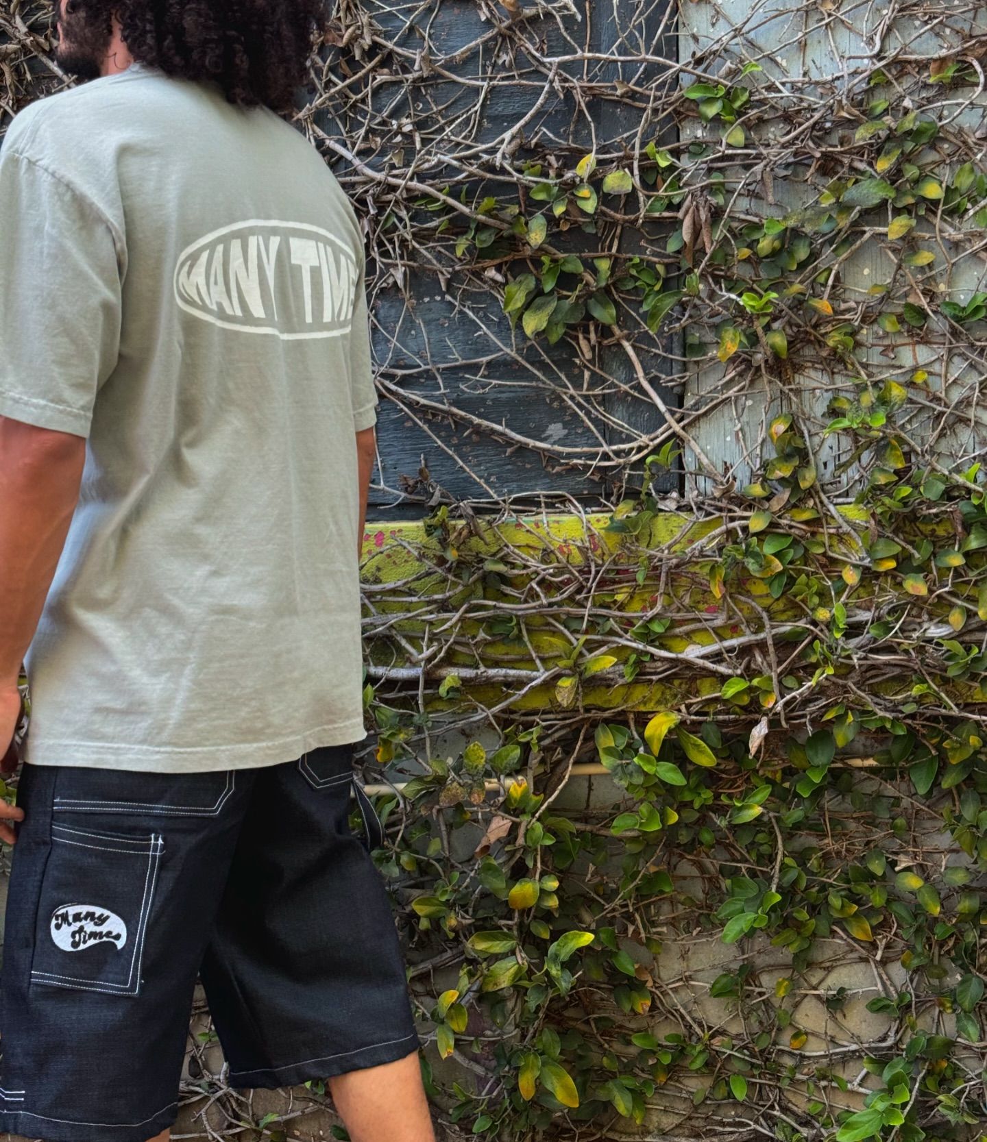 Many Times Oval Tee